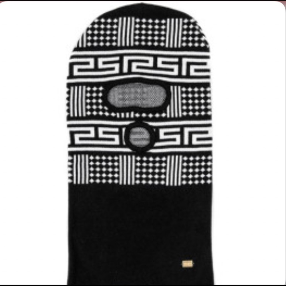 MONOGRAM" Ski Mask by Rocksmith
00259 Like NEW!